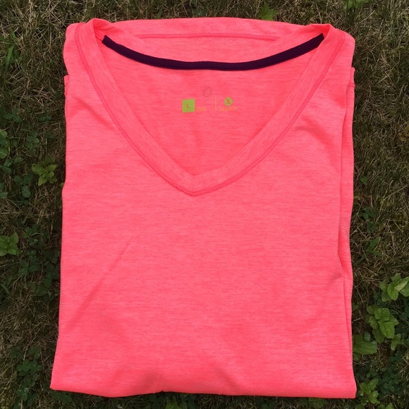 Xersion Exercise Top size L - Picture 2 of 6